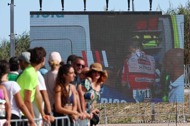 Tadej Pogacar “au tapis” : quelle fin de saison pour le Slovène après son abandon sur la Vuelta