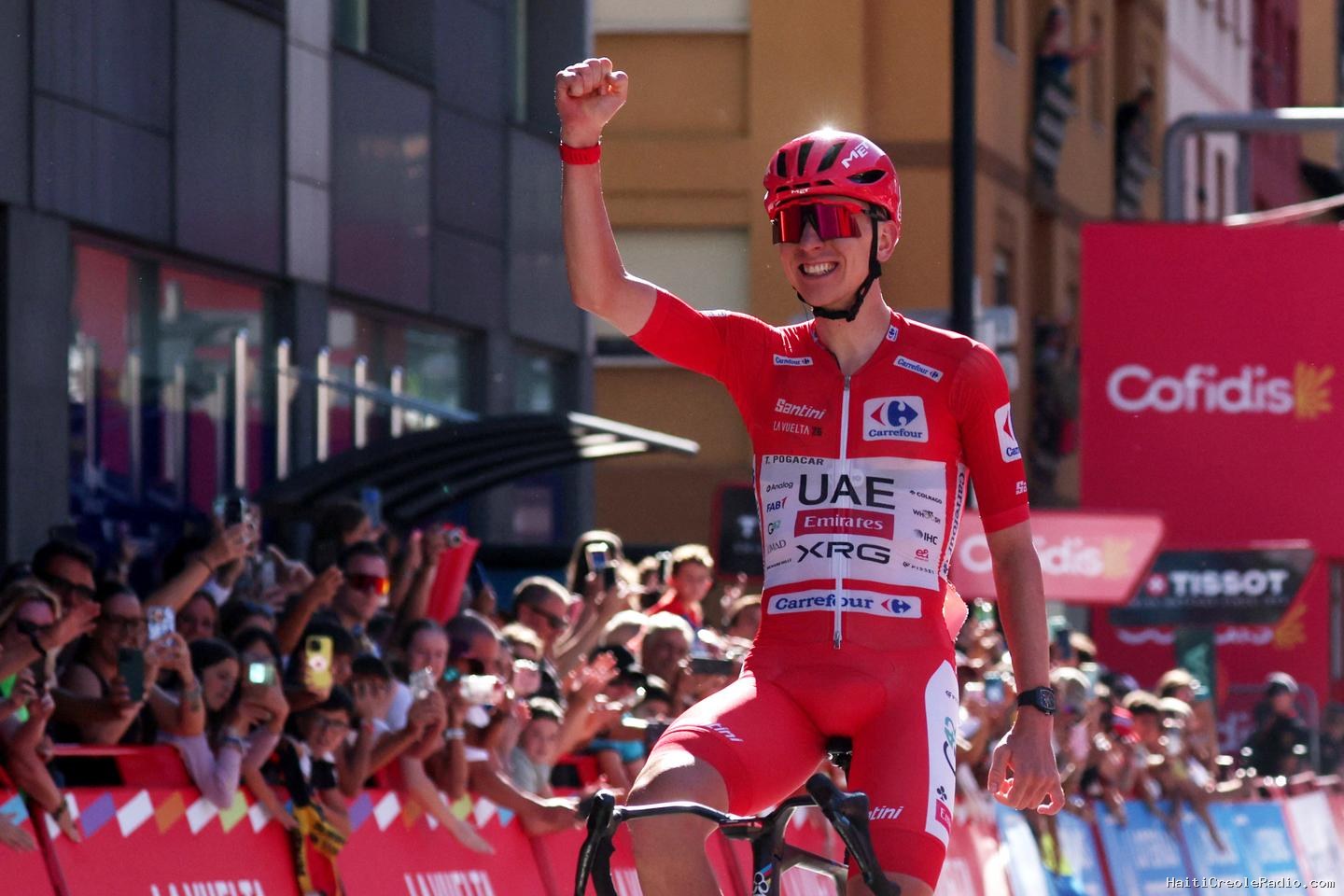 Tadej Pogacar, une nouvelle fois sans rival, l’emporte en Andorre et renforce son maillot rouge sur la Vuelta