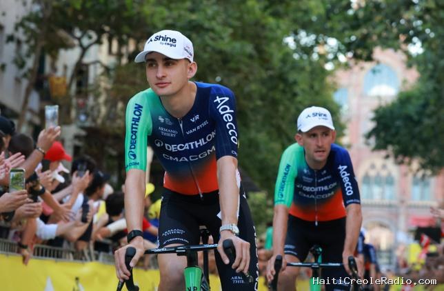 Tour de France : à 19 ans, Paul Seixas “est déjà un phénomène médiatique”