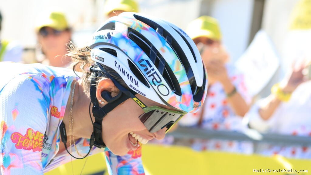 Tour de France femmes: la Polonaise Kasia Niewiadoma dompte le Mont Ventoux et prend le pouvoir