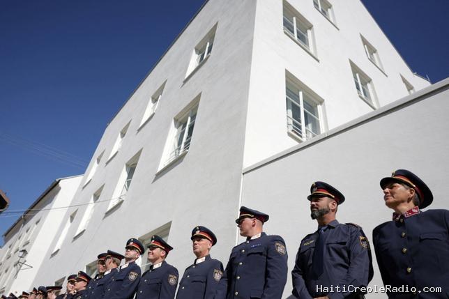 “Tout ça, c’était il y a longtemps” : à Braunau, l’encombrante maison natale d’Adolf Hitler