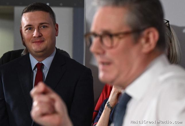 “Un coup à la jugulaire” : Keir Starmer lâché par son principal rival Wes Streeting