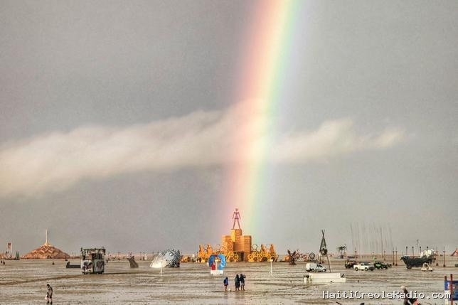 “Un Disneyland pour nantis” : comment Burning Man a vendu son âme à la Silicon Valley