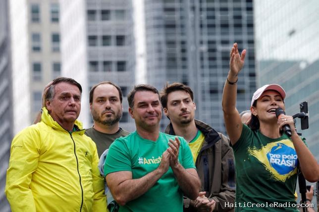 Un “feuilleton aux airs de telenovela” : le clan Bolsonaro se fissure avant la présidentielle