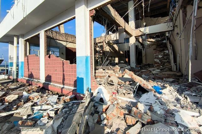 Un séisme fait au moins 40 morts en Indonésie, “tout le monde s’est mis à paniquer”