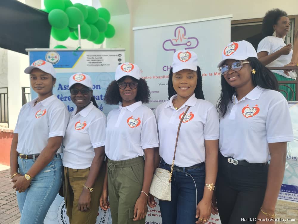 Une clinique médicale gratuite pour près de 150 mères célibataires organisée à Port-au-Prince à l’occasion la journée des droits de la femme…