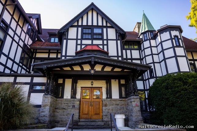 Viol collectif à l’université Cornell : la direction interdit les fêtes dans ses fraternités