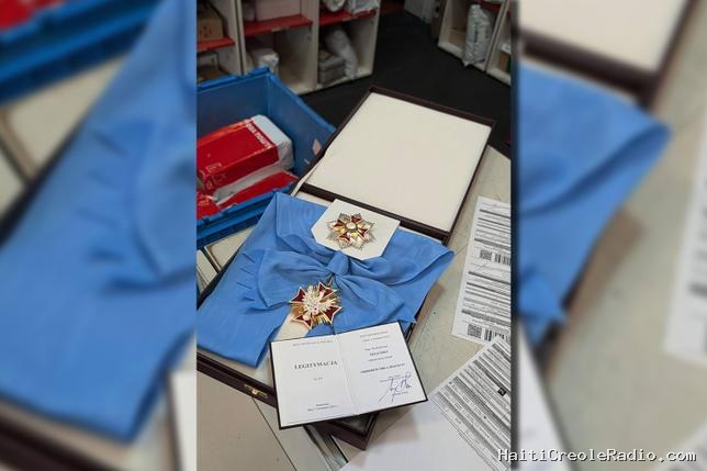 Zelensky renvoie une décoration polonaise : le torchon brûle entre Varsovie et Kiev
